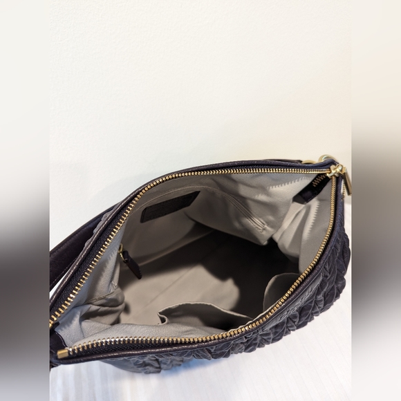 COACH Leather Shoulder/Crossbody Bag in RARE plum color - Picture 7 of 8